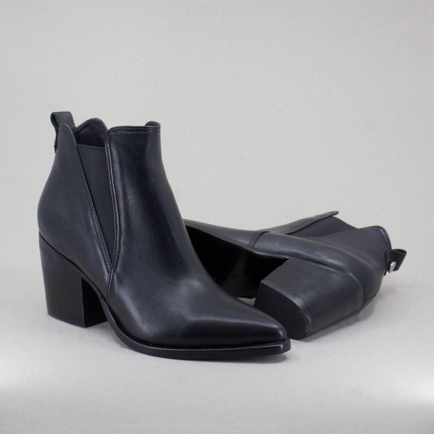 Bota Khiara
